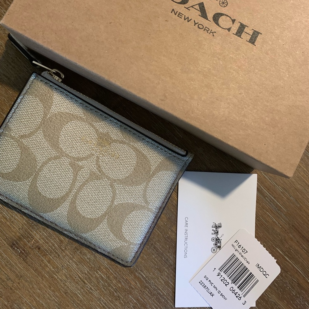 Coach mini ID holder with key chain NWT